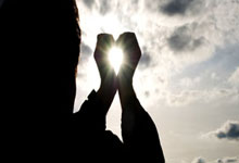 唐山股票配资:专业正规安全股票配资公司-1月13日港股收盘：恒指涨0.9% 药明康德领涨成分股